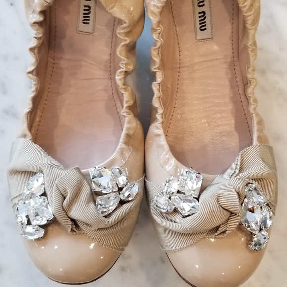 Miu Miu Nude Crystal Bow Patent Ballet Flat 38.5 - Picture 3 of 8